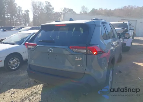 2021 Toyota Rav4 Xle from USA, damaged, VIN 2T3W1RFV3MW103770